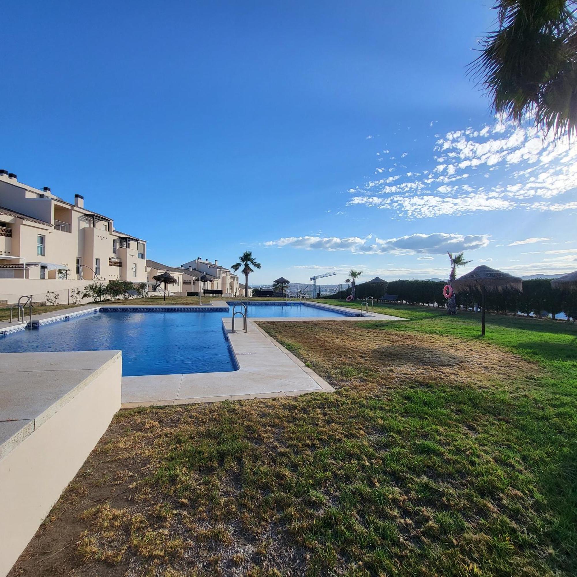 Golf En Baviera Con Vistas Al Mar Apartment กาเลตา เด เวเลซ ภายนอก รูปภาพ